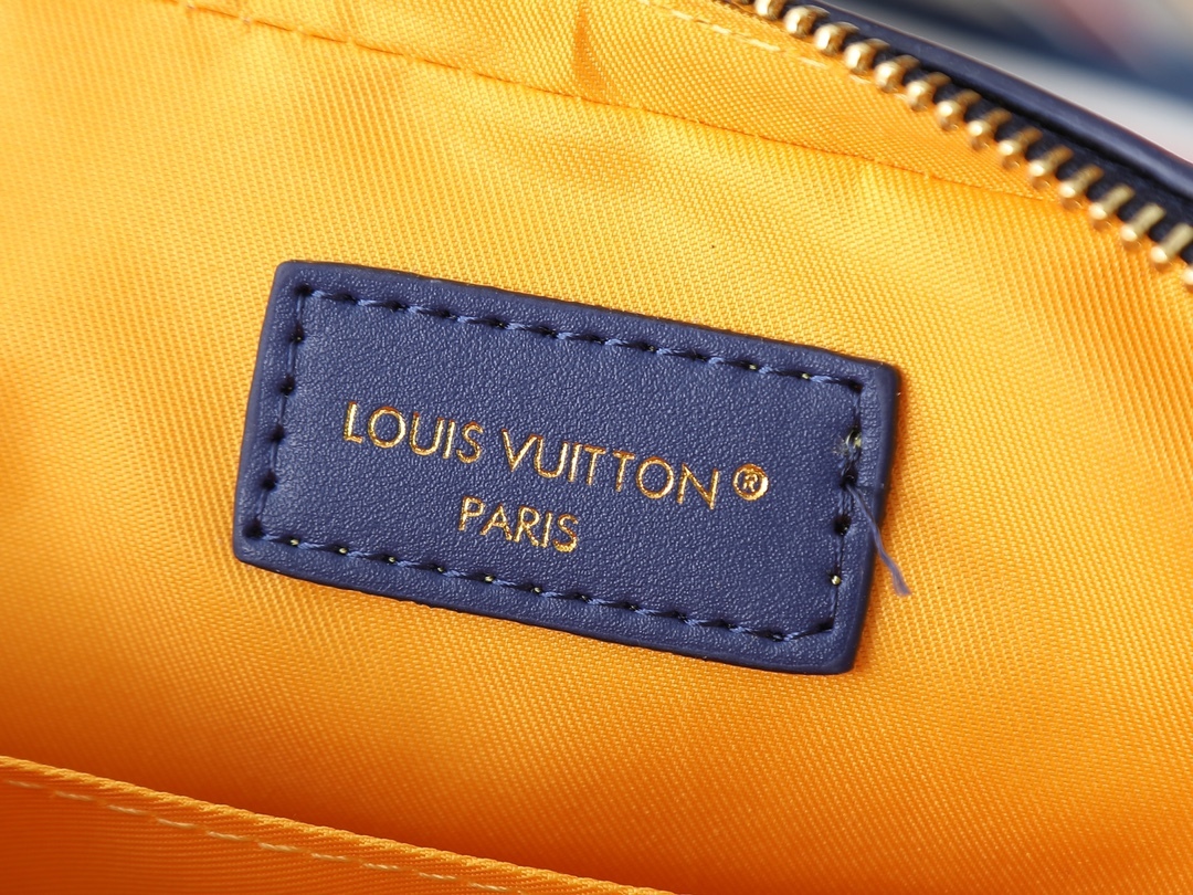 ルイ・ヴィトン「Louis Vuitton」新作 Trio メッセンジャーバッグ