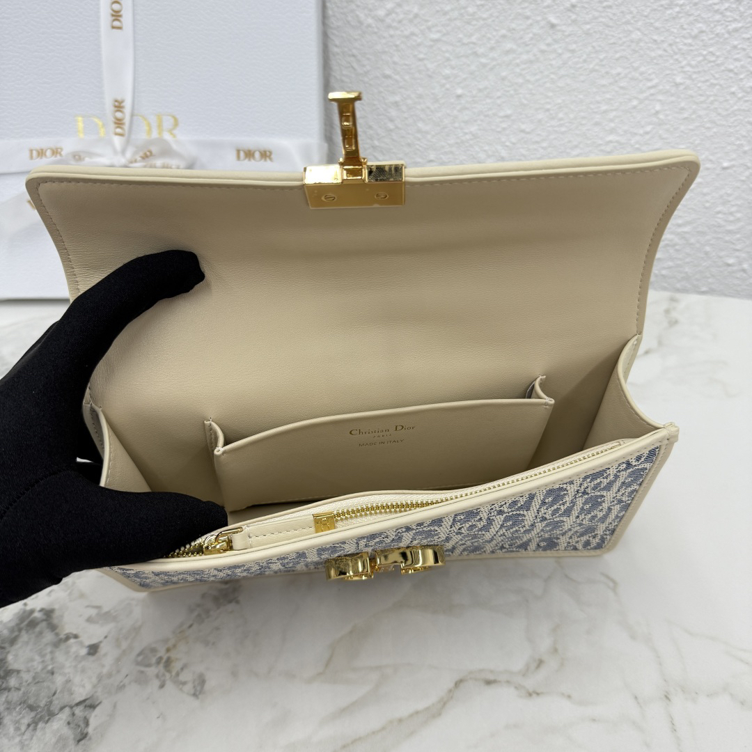 ディオール「Dior」30モンテーニュ トップハンドルバッグ