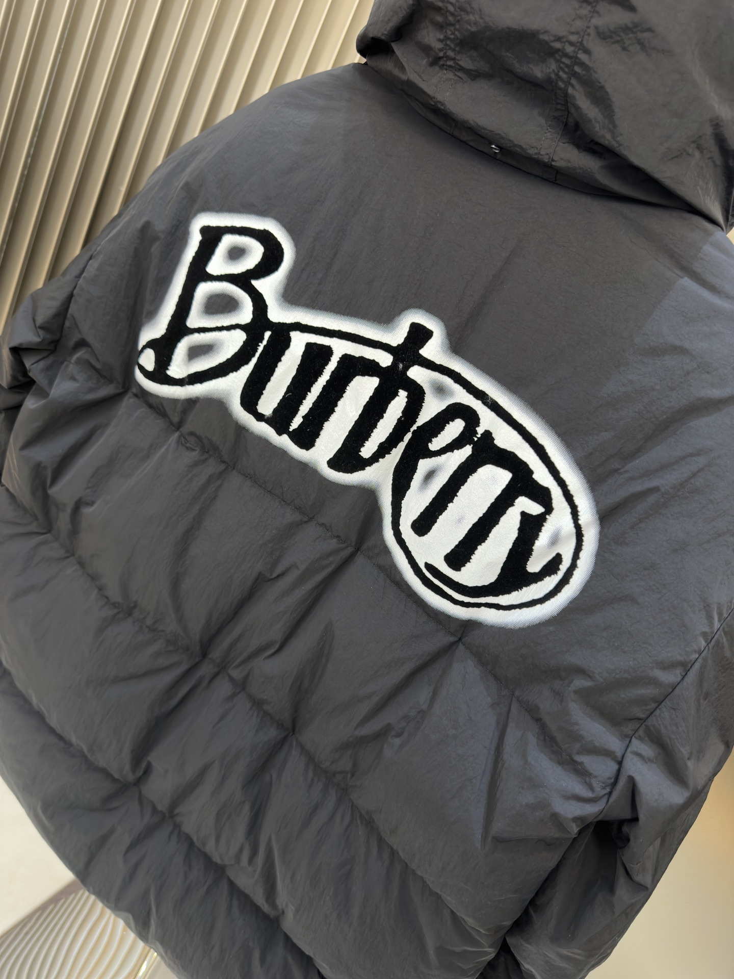 バーバリー「Burberry」25FW リバーシブル ダウンジャケット