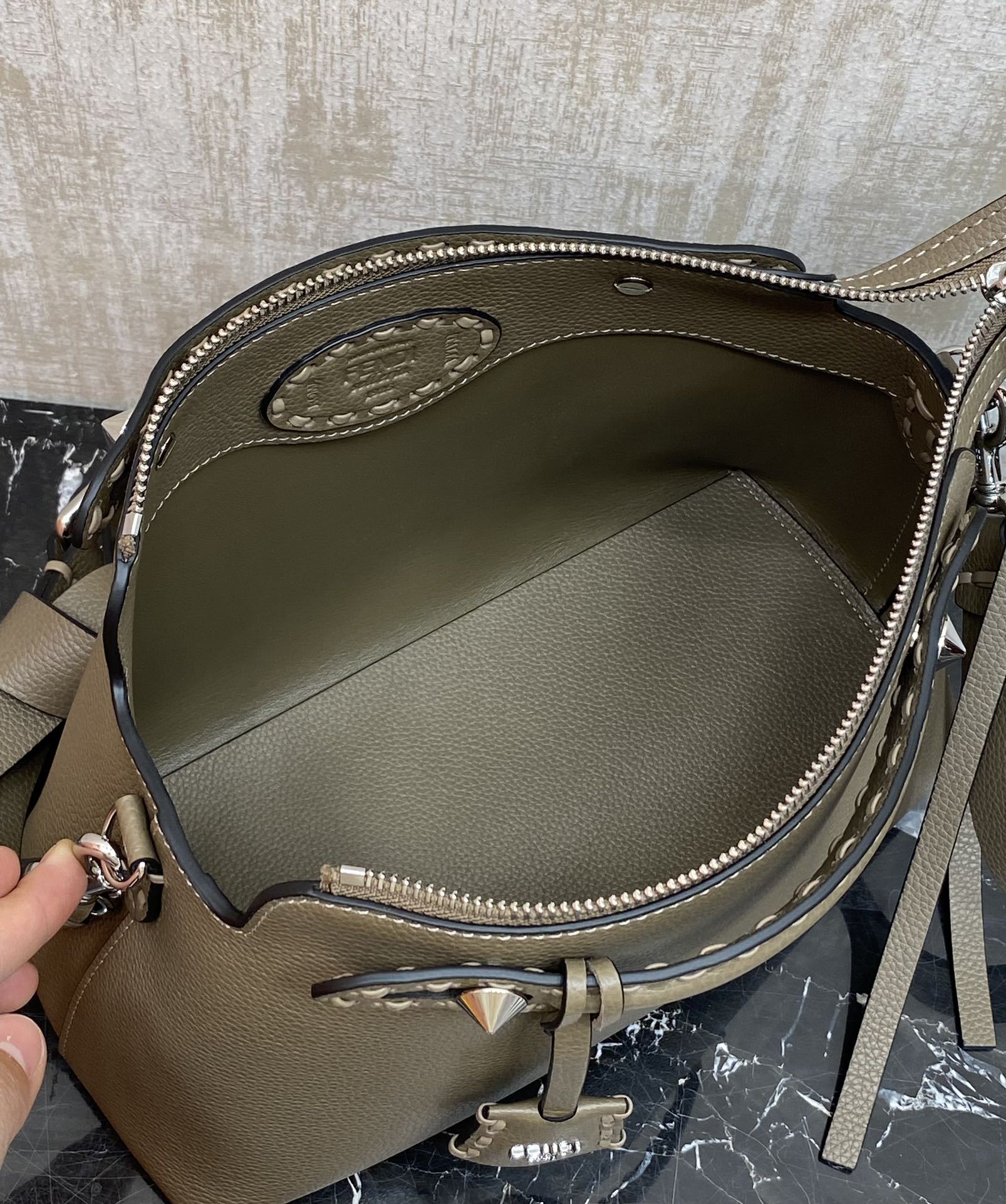 フェンディ「Fendi」ボストン ハンドバッグ