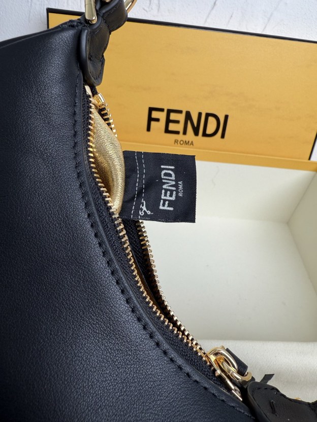 フェンディ「Fendi」ミニフェンディグラフィー ハンドバッグ