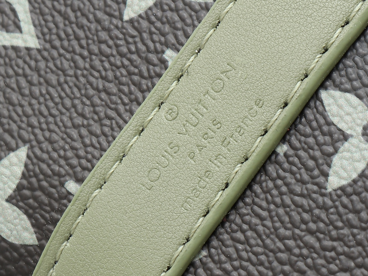 ルイ・ヴィトン キーポル･バンドリエール 25