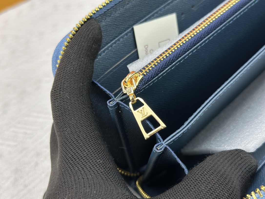 ルイ・ヴィトン ジッピー･ウォレット