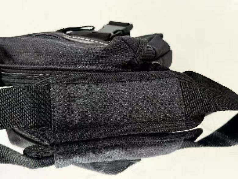 バレンシアガ「Balenciaga」CELINE TRIOMPHE ナイロン ウエストバッグ