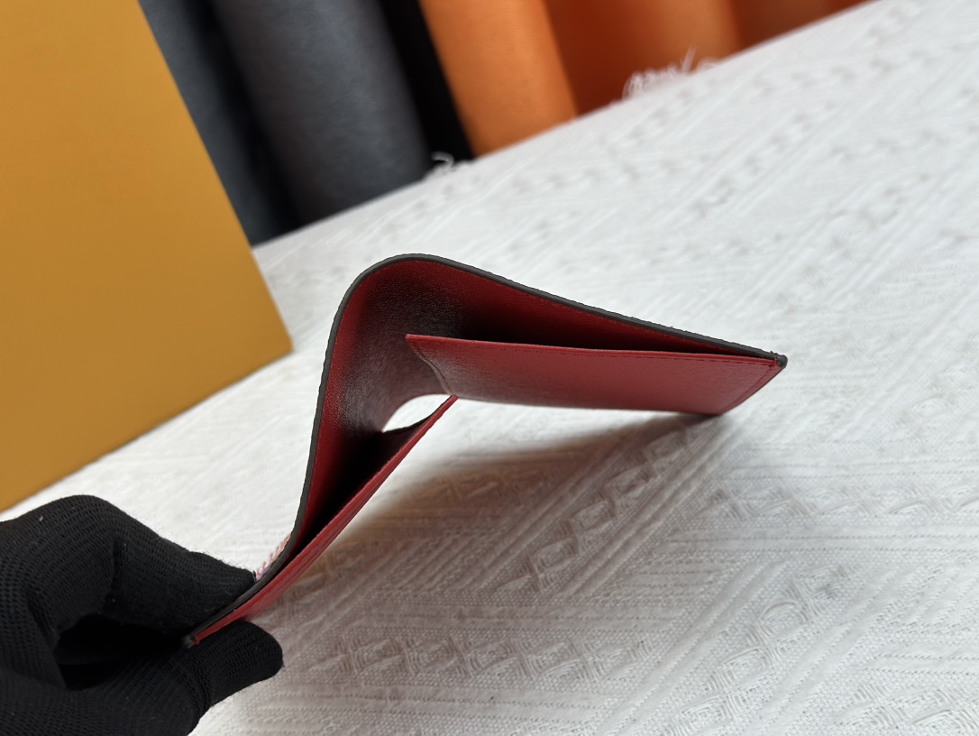 ルイ・ヴィトン パスポートカバー クーヴェルテュール･パスポール