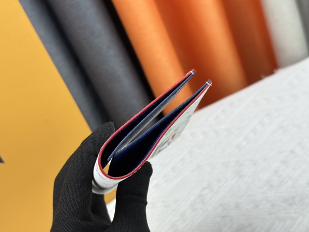 ルイ・ヴィトン パスポートカバー クーヴェルテュール･パスポール