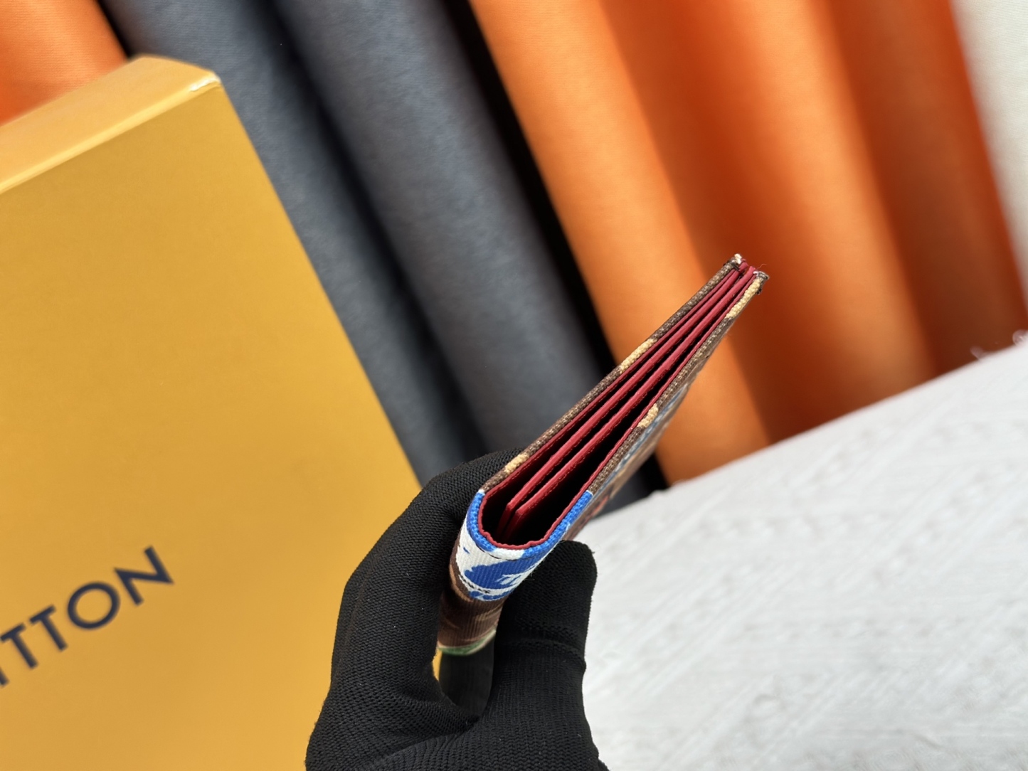 ルイ・ヴィトン パスポートカバー クーヴェルテュール･パスポール