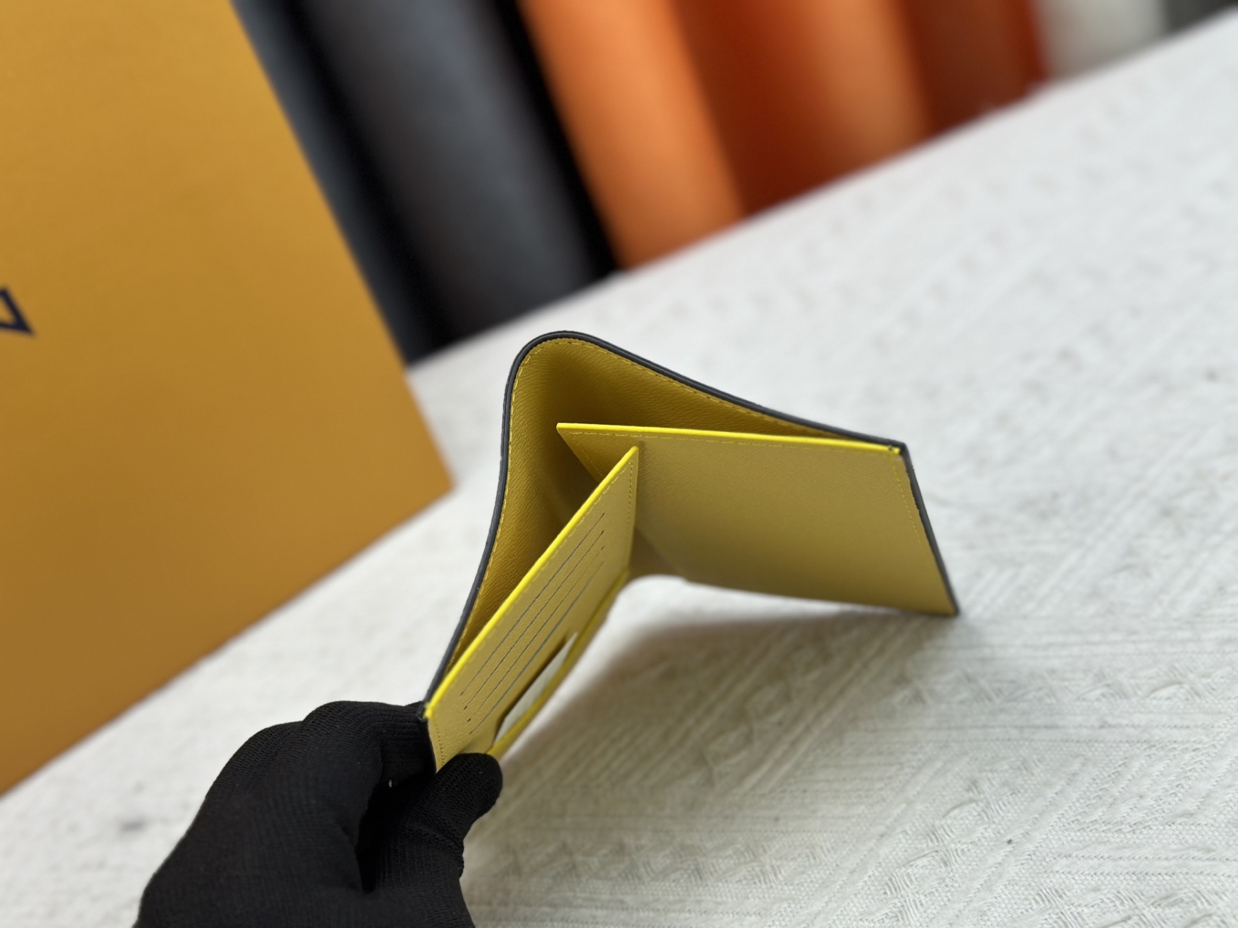 ルイ・ヴィトン パスポートカバー クーヴェルテュール･パスポール