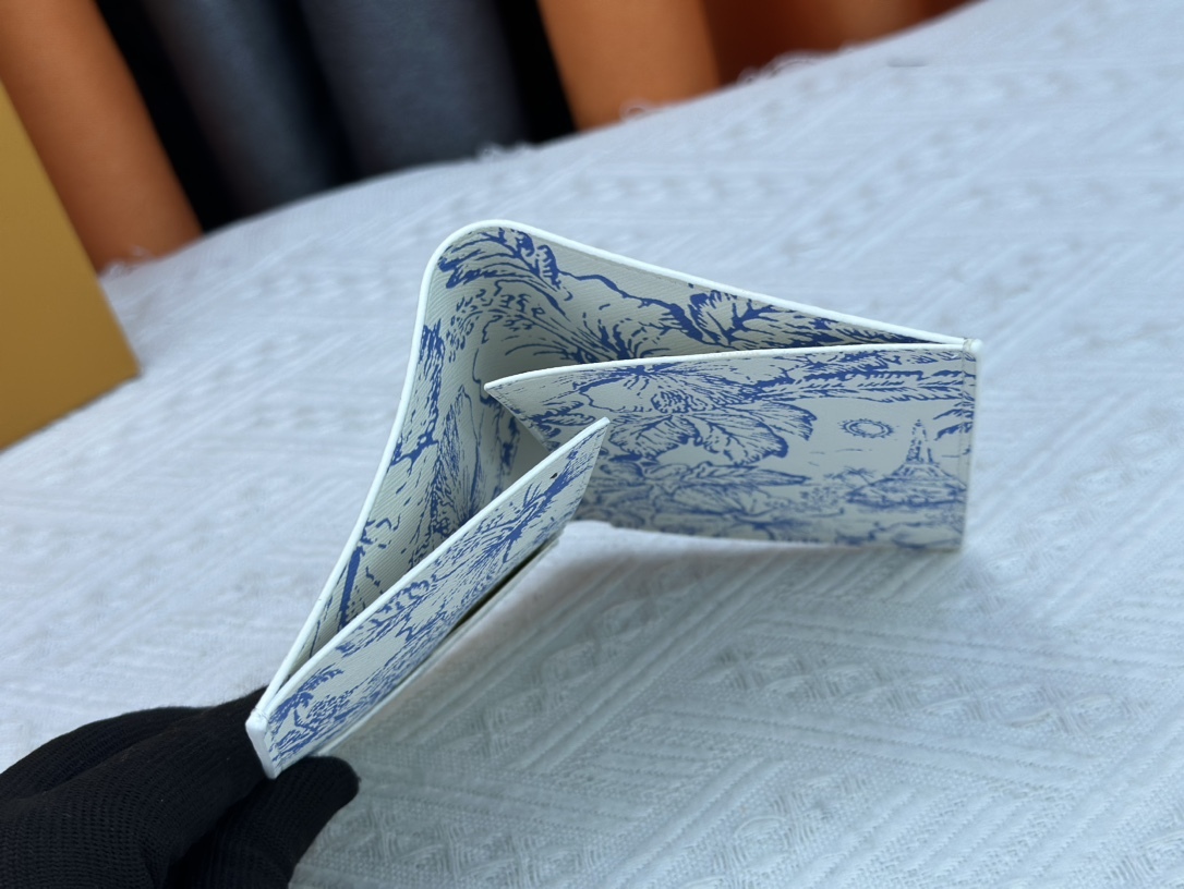 ルイ・ヴィトン パスポートカバー クーヴェルテュール･パスポール