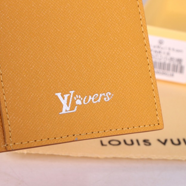 ルイ・ヴィトン パスポートカバー クーヴェルテュール･パスポール