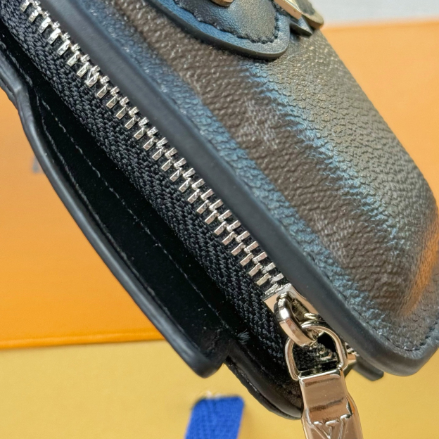 ルイ・ヴィトン バッグチャーム･LV オウル