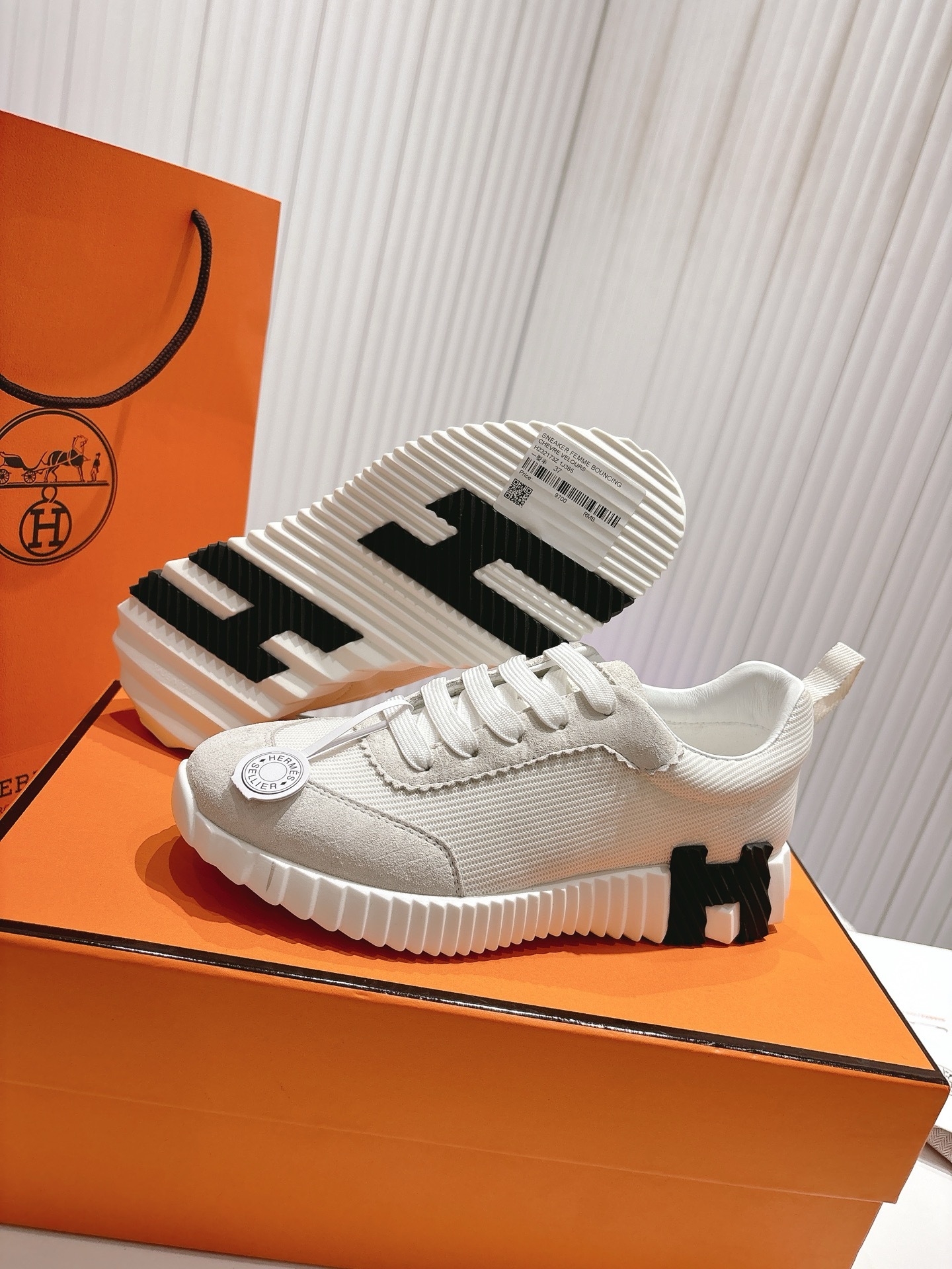 エルメス［Hermès］【カップルに大人気】 おしゃれなペアスニーカー 男女兼用