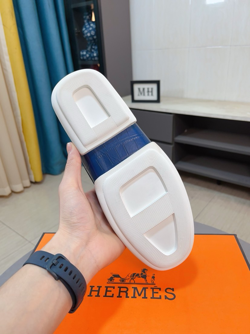 エルメス［Hermès］【カップルに大人気】 おしゃれなペアスニーカー