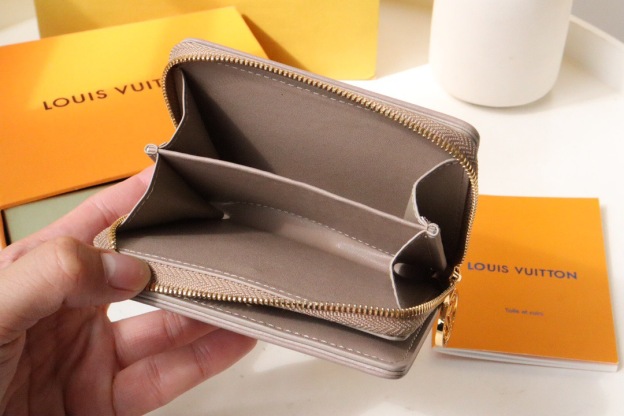 ルイ・ヴィトン ポルトフォイユ･ルー