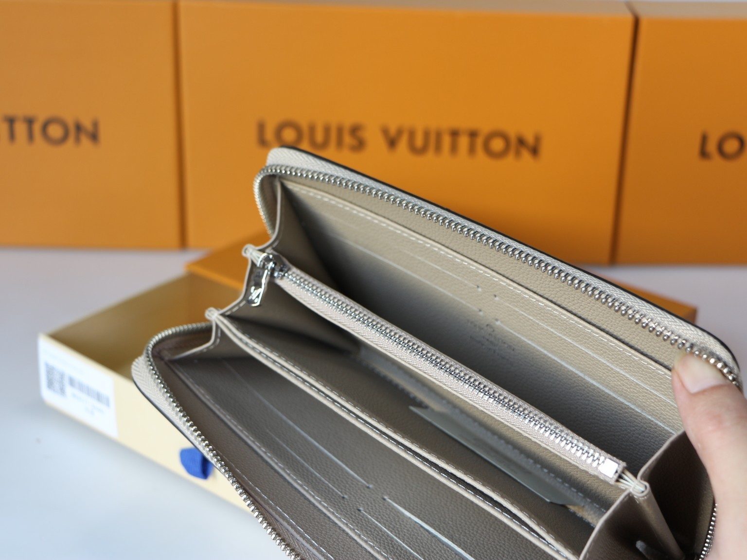 ルイ・ヴィトン「Louis Vuitton」ジッピー･ウォレット