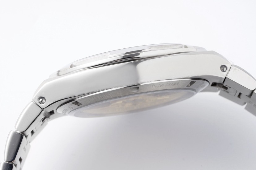 ヴァシュロン・コンスタンタン オーヴァシーズ 41mm