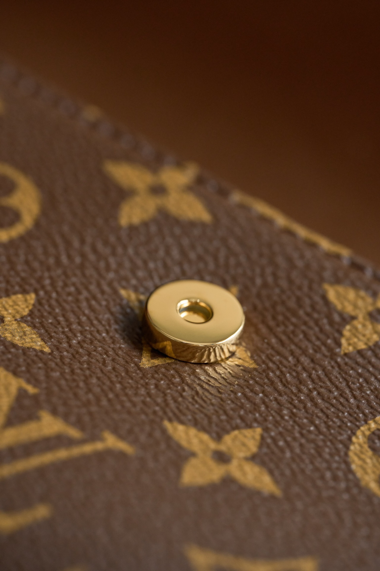 ルイ・ヴィトン「Louis Vuitton」ウォレット・オン・チェーン アイビー モノグラム ポシェット