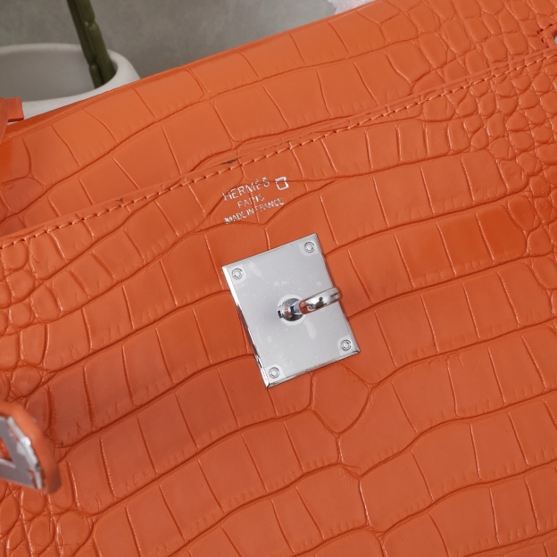 エルメス ケリー 19/25/28 ストーンパターンレザー バッグ「Kelly II Sellier」