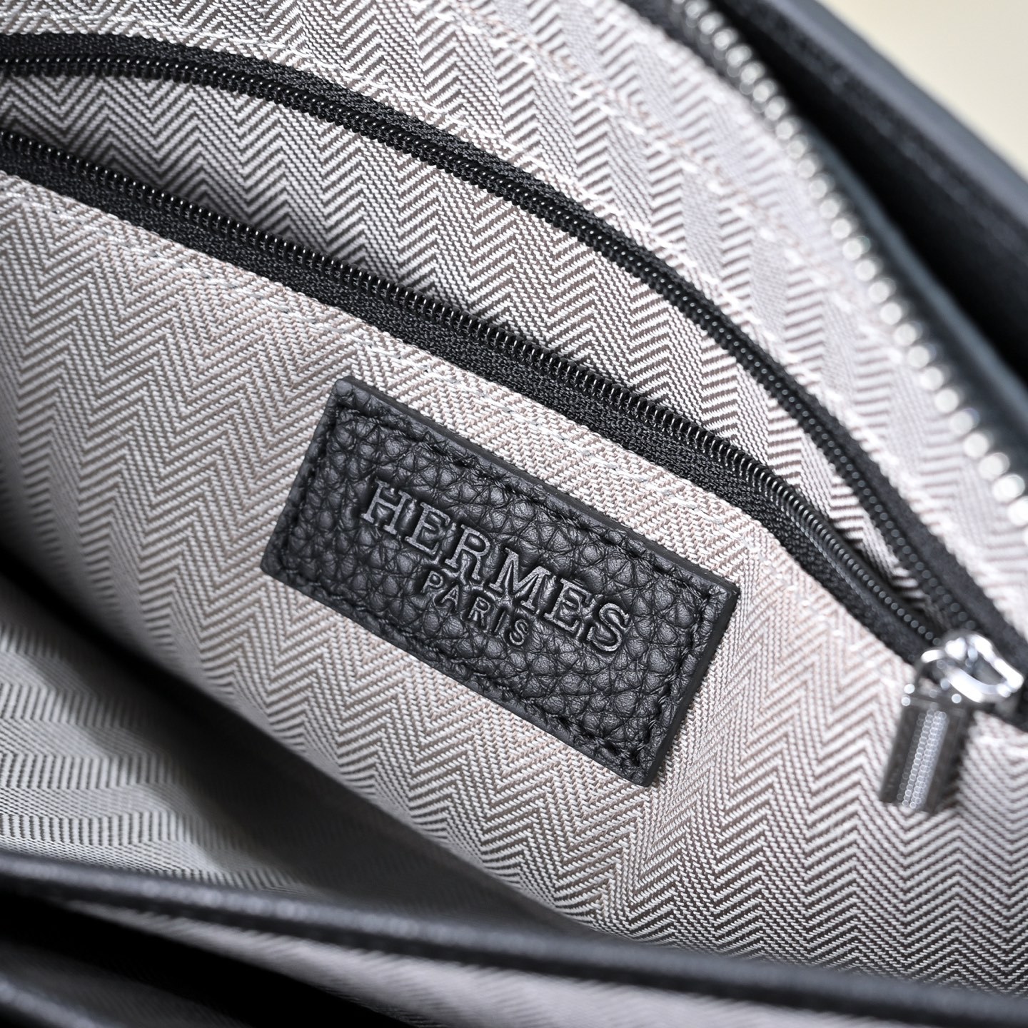 エルメス ジップ レザー クラッチバッグ