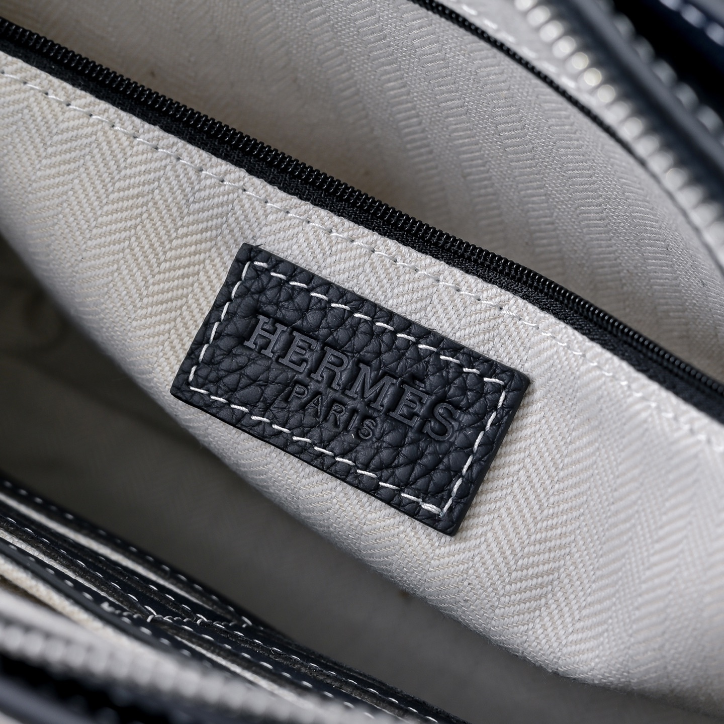 エルメス ジップ レザー クラッチバッグ