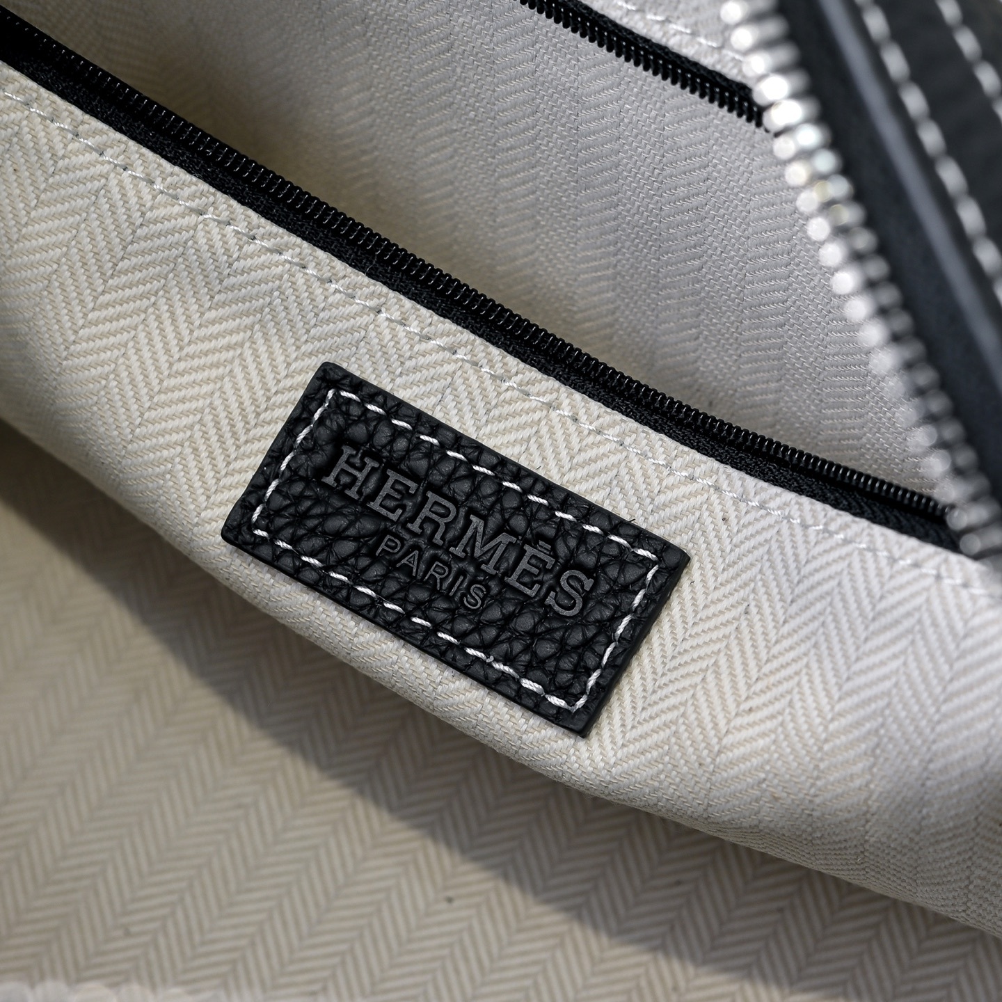 エルメス ジップ レザー クラッチバッグ