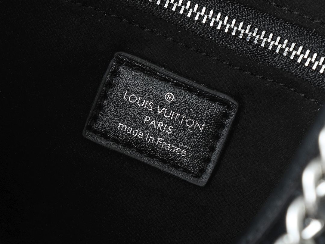 ルイ・ヴィトン LV x TM キャリーオール･カーゴ バイブ PM バッグ「CarryAll Bag」