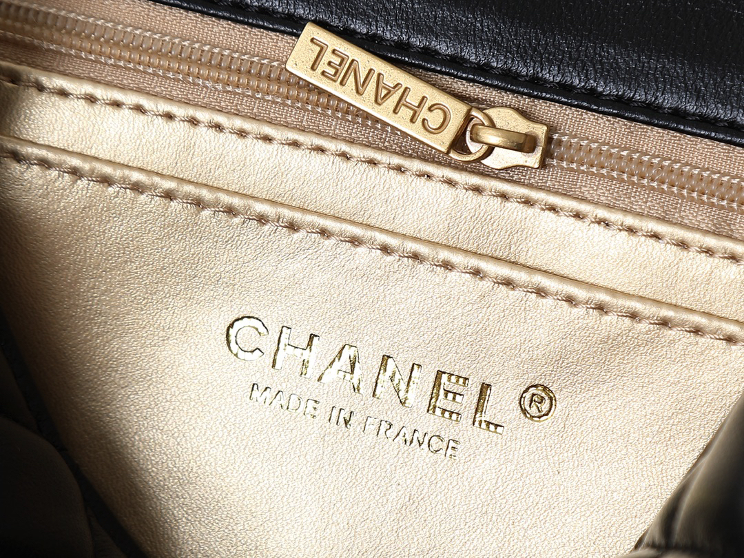 シャネル ミニ フラップ バッグ「Mini Flap Bag」