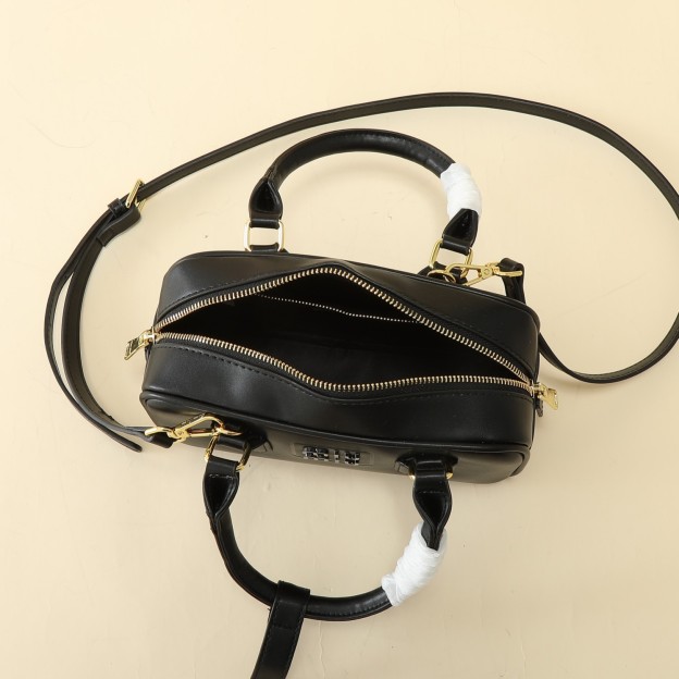 ミュウミュウ アルカディ レザー レギュラー/ラージバッグ「Arcadie Bag」