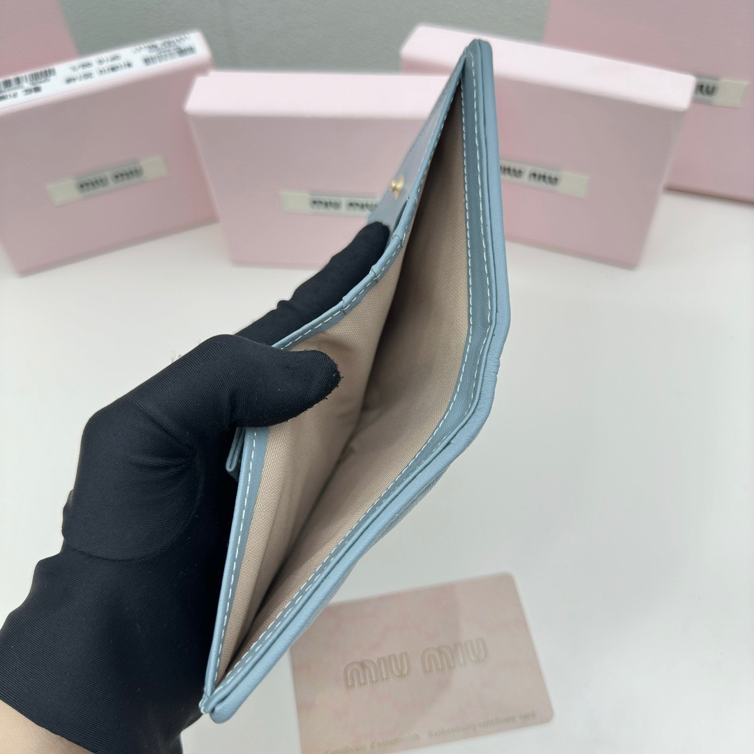 ミュウミュウ マテラッセレザー 財布「Matelassé Wallet」