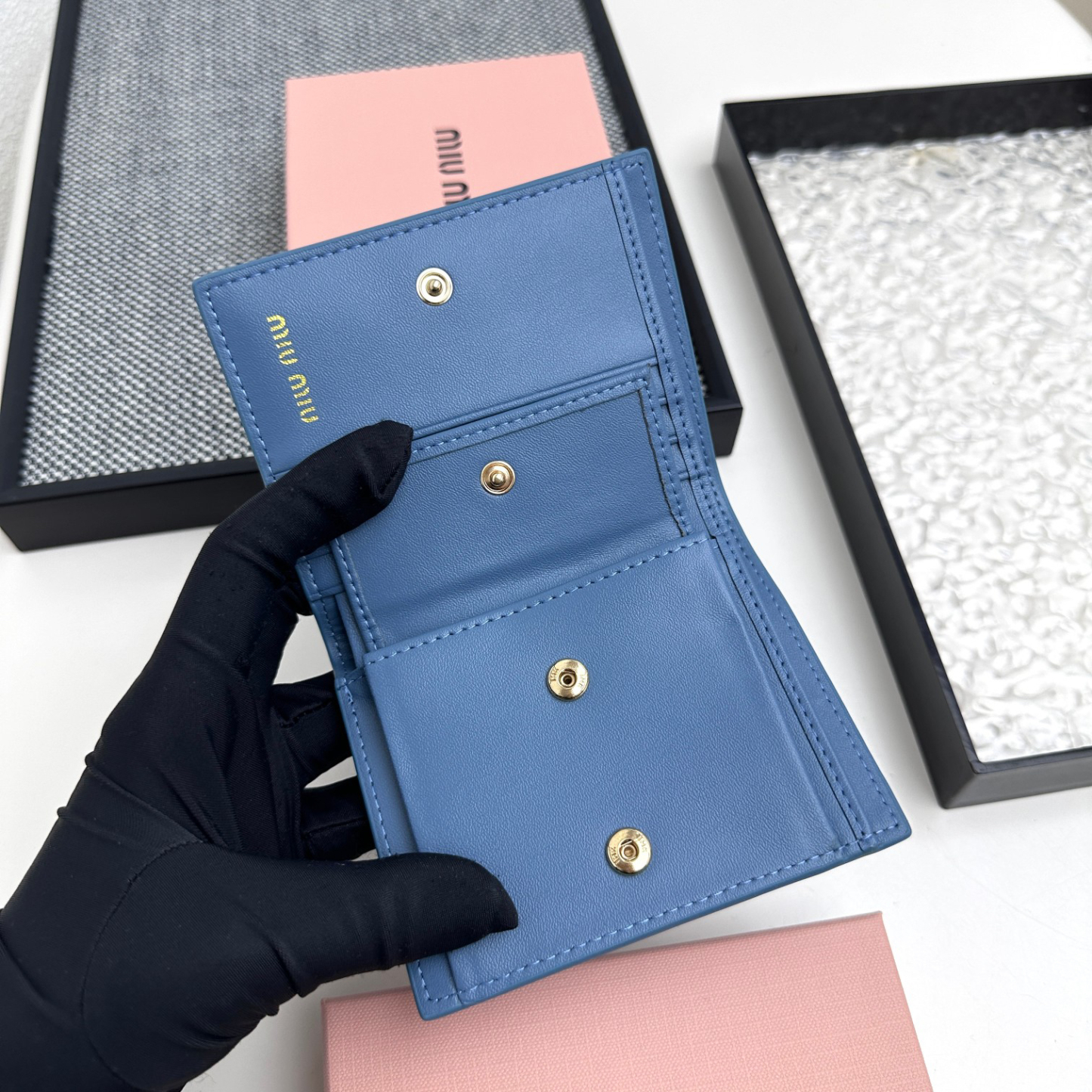 ミュウミュウ アルカディ レザー 財布「Arcadie Wallet」