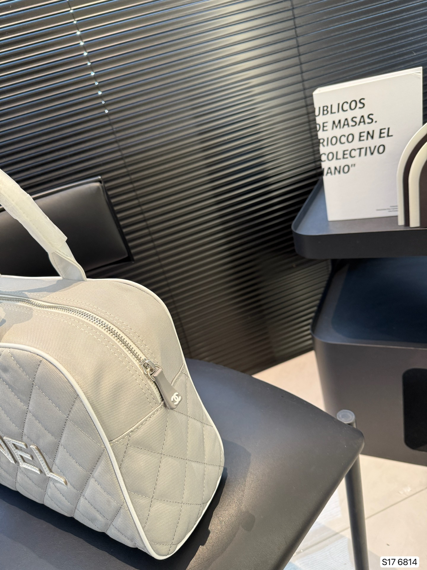 シャネル「Chanel」ボウリングバッグ ハンドバッグ クロスボディ レディース｜レザーデザイン マルチユース クラシックスタイル