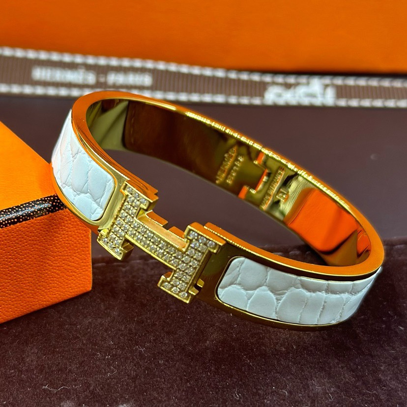 エルメス ブランドの象徴的なブレスレット