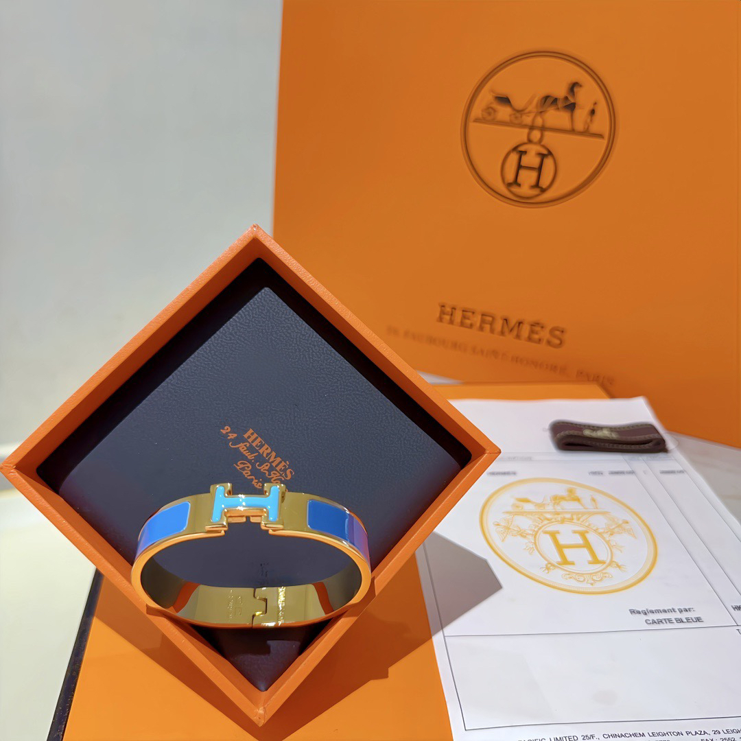 エルメス ブランドの象徴的なブレスレット