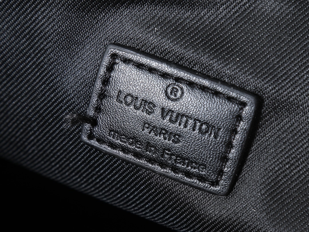 ルイ・ヴィトン サックプラ ホリゾンタル ジップ「Sac Plat」