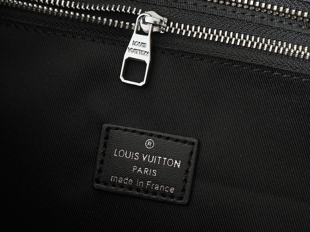 ルイ・ヴィトン サックプラ 24H「Sac Plat」