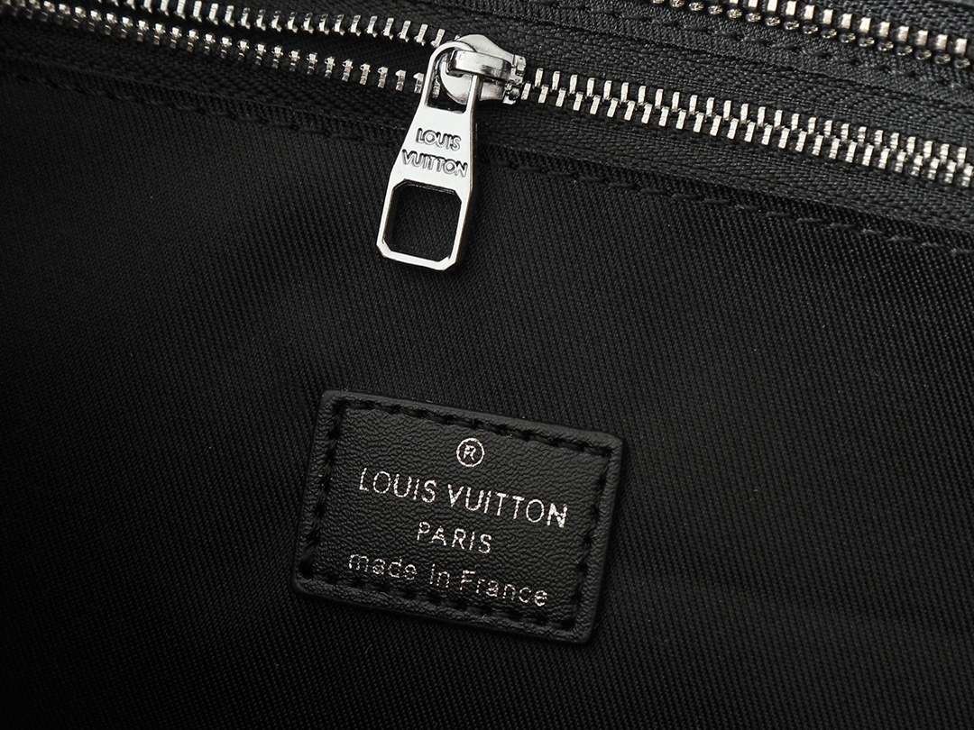 ルイ・ヴィトン サックプラ 24H「Sac Plat」