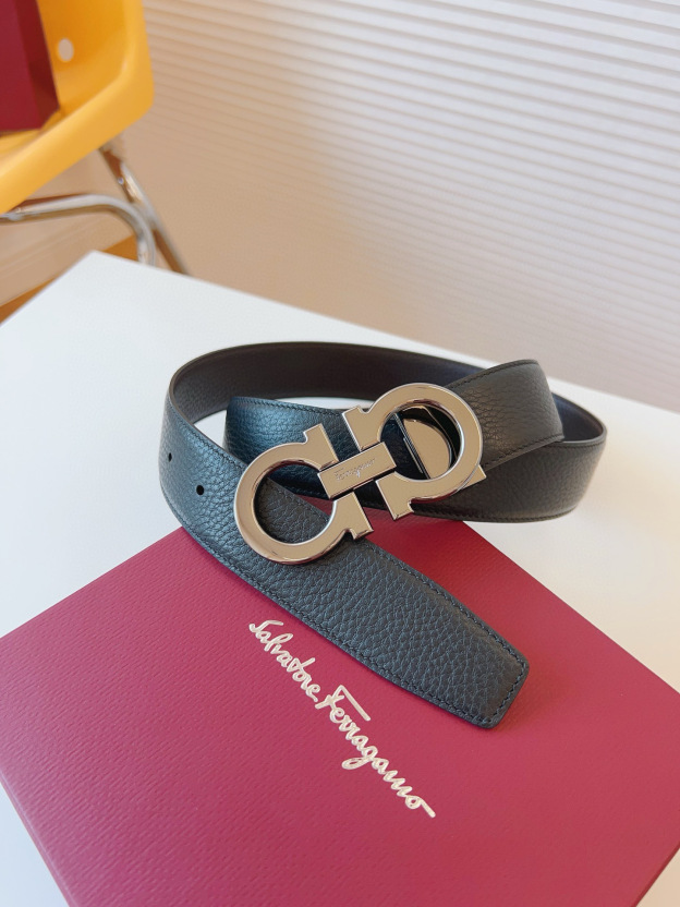 フェラガモ「Ferragamo」リバーシブルベルト