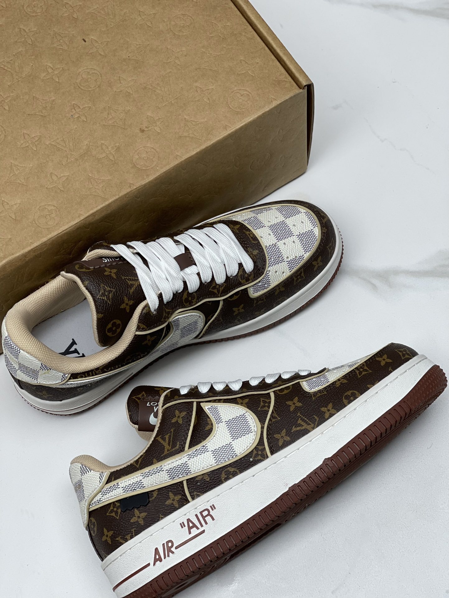 「ルイ・ヴィトン」Nike Air Force 1 Low 限定スニーカー