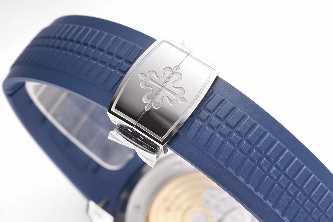 パテック フィリップ「Patek Philippe」アクアノート メンズ メカニカルウォッチ Ref.5168G "最強ハンドグレネード"
