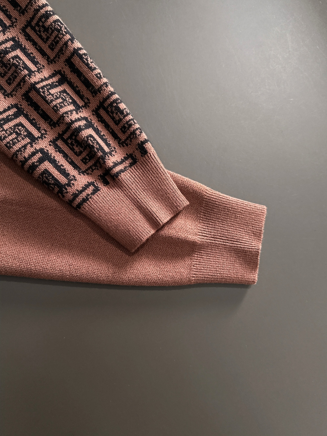 フェンディ「Fendi」2026新作ニットコレクション ニットウェア