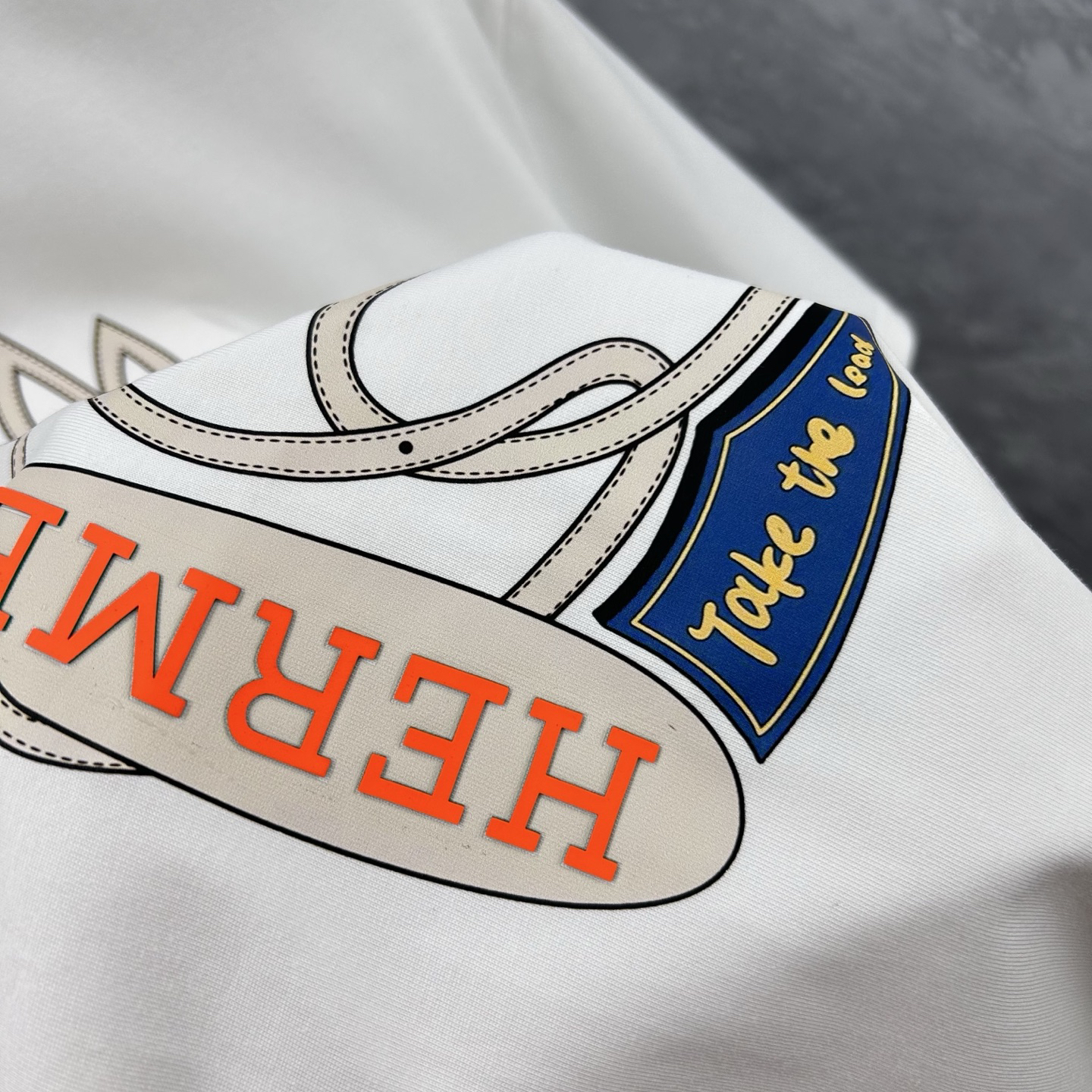 エルメス「Hermès」 クルーネックTシャツ 軽やかな着心地 春夏新作