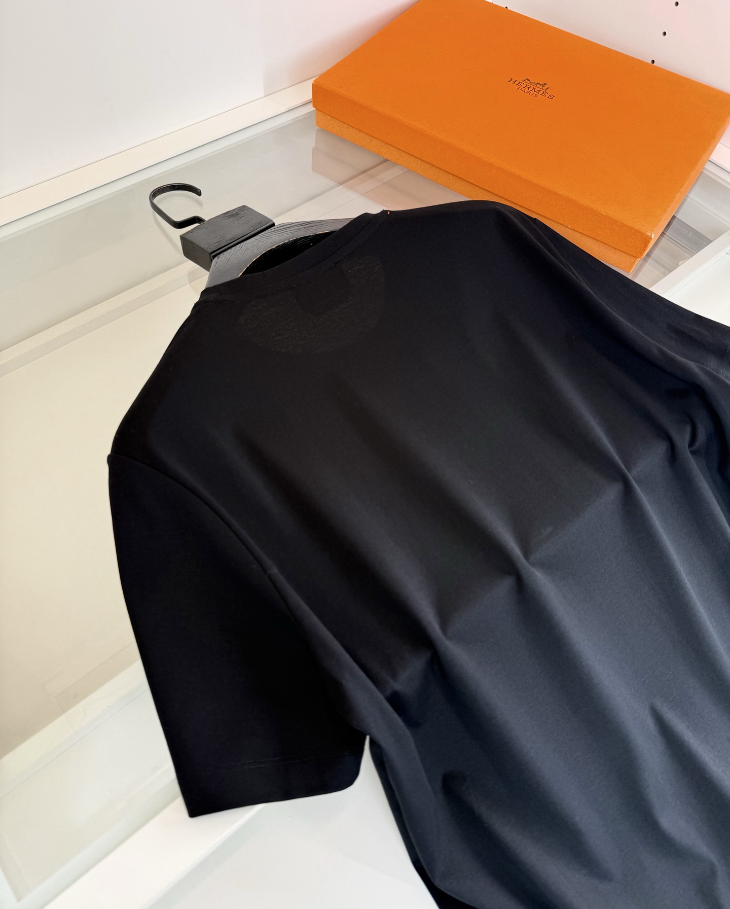 エルメス「Hermès」 クルーネックTシャツ 軽やかな着心地 春夏新作