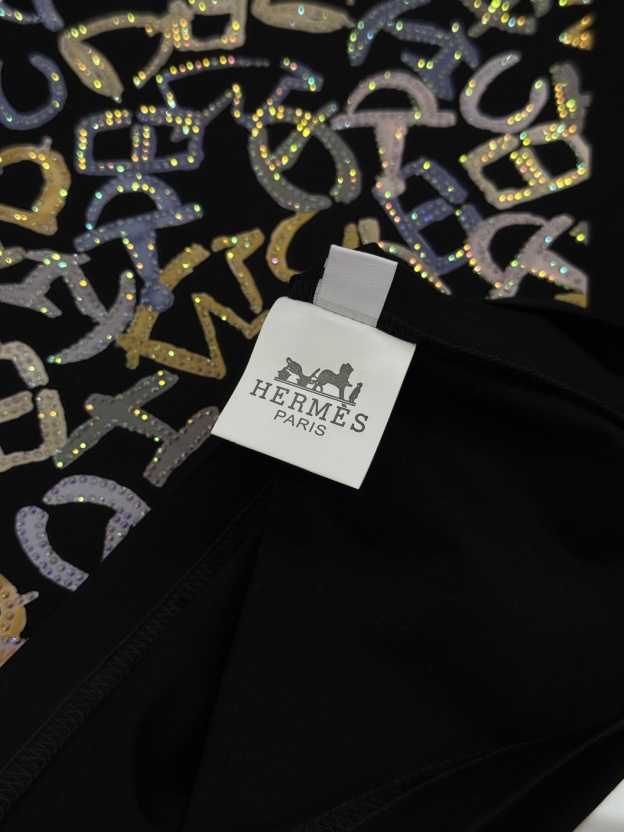 エルメス「Hermès」 クルーネックTシャツ 軽やかな着心地 春夏新作