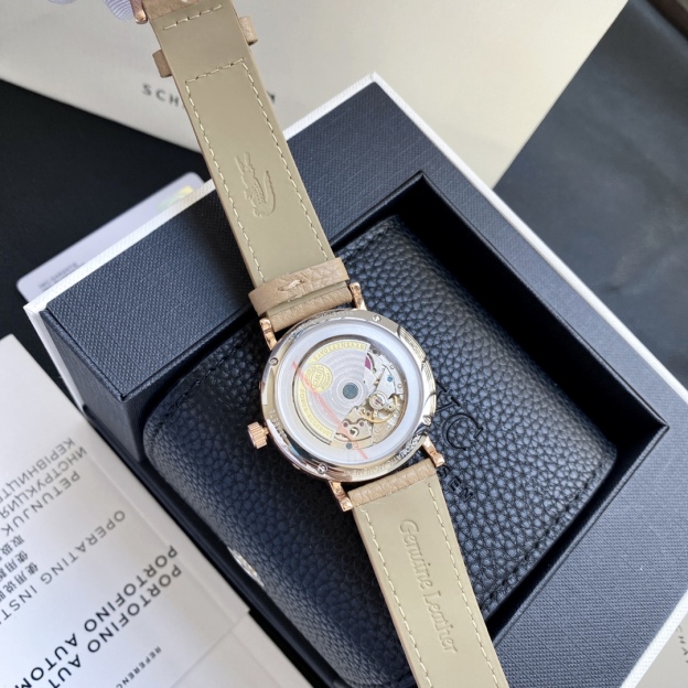 アイダブリューシー［IWC］万国柏濤フィーノカレンダー腕時計40MM