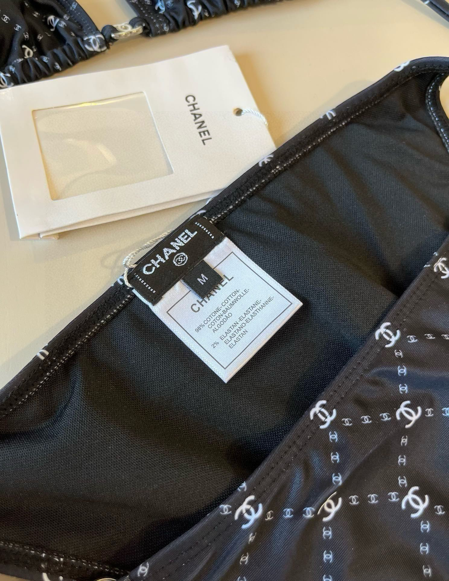 シャネル「Chanel」セパレート水着「2025夏季限定・人気プレミアムスイム登場！」