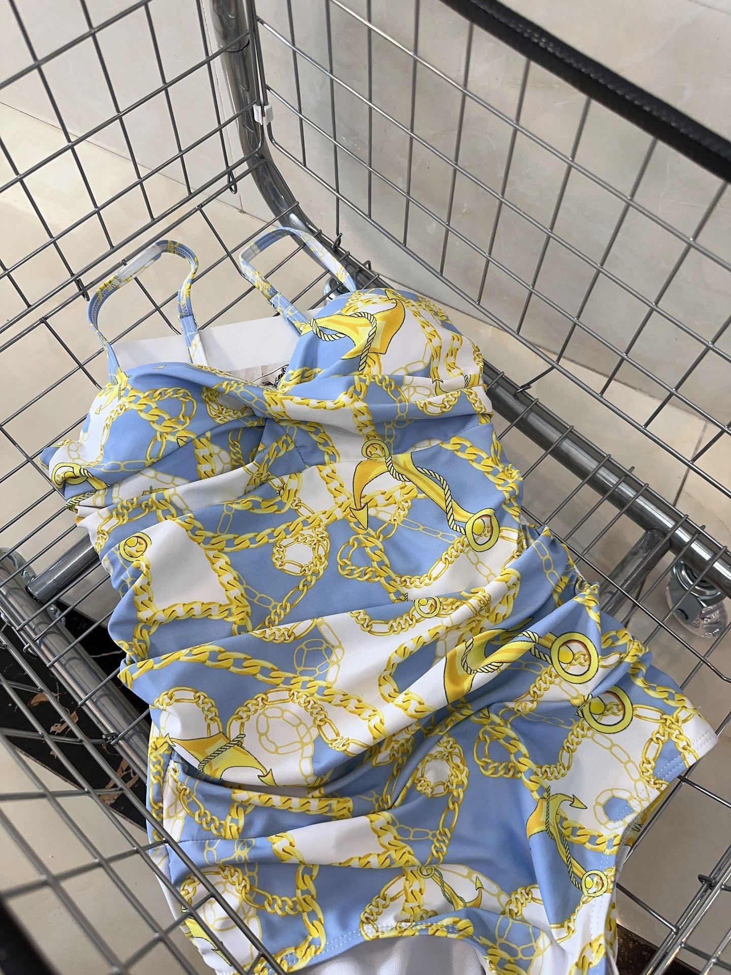 エルメス「Hermès」ワンピース水着「2025夏季限定・人気プレミアムスイム登場！」