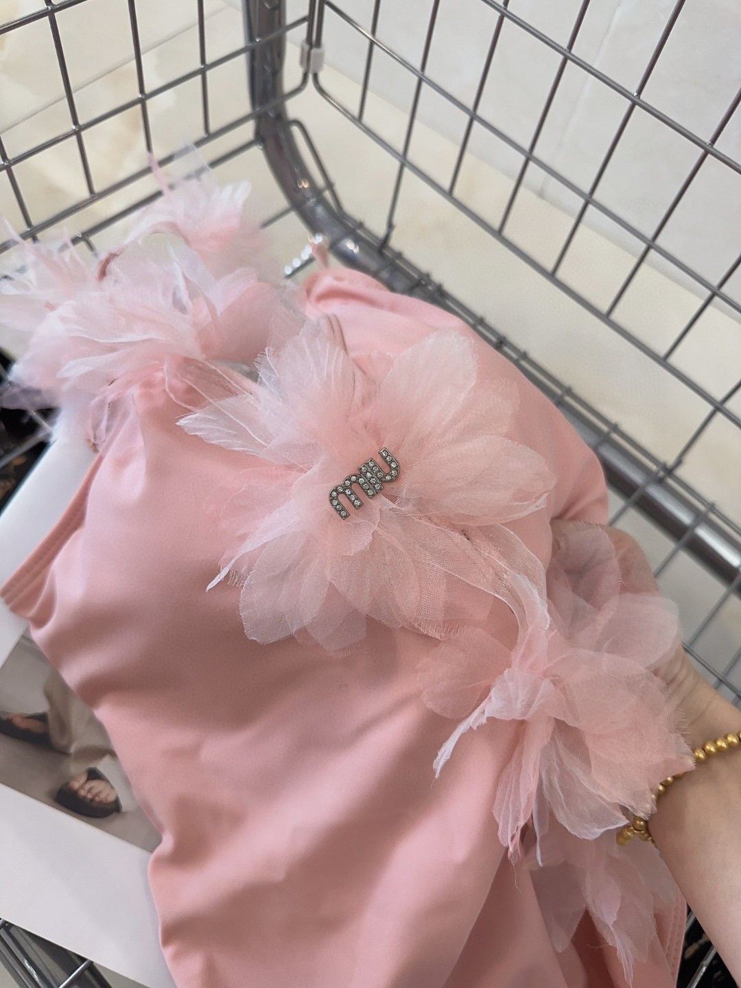 ミュウミュウ「Miu Miu」セパレート水着「2025夏季限定・人気プレミアムスイム登場！」