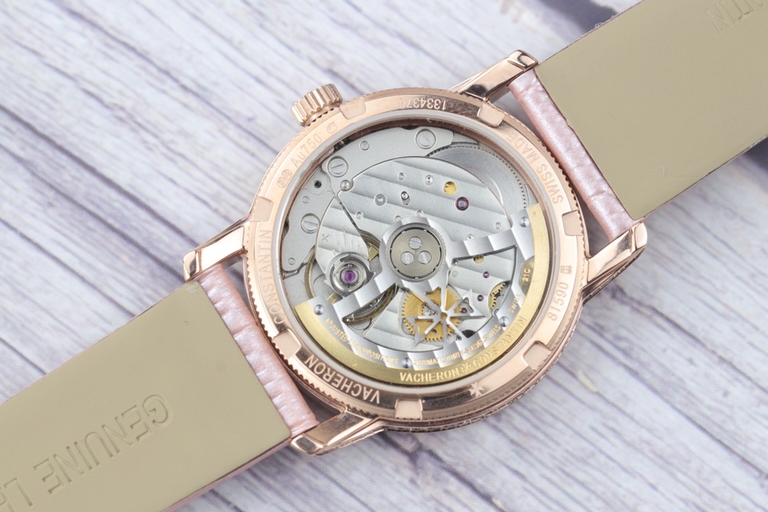 ヴァシュロン・コンスタンタン トラディショネル 33mm