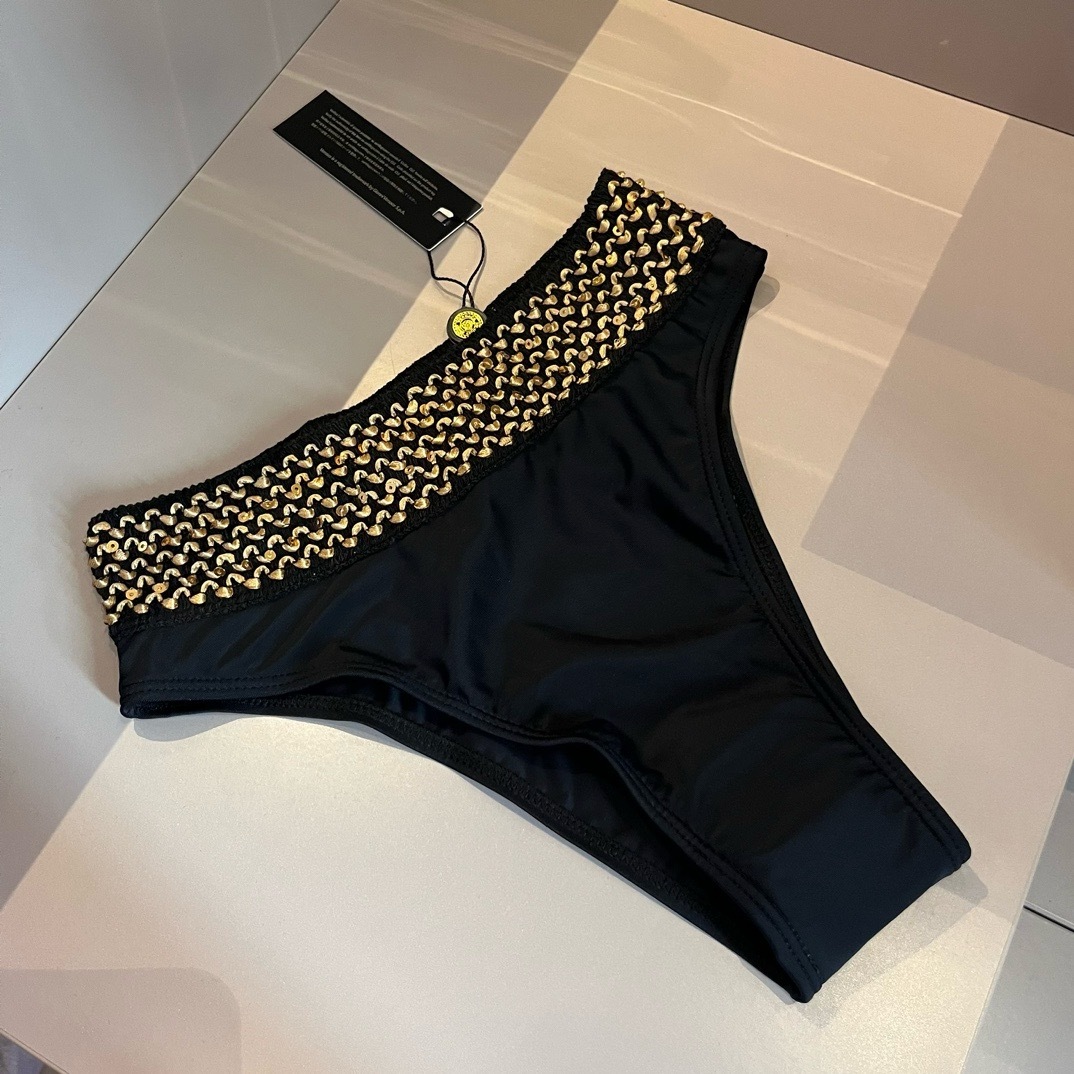 ヴェルサーチ「Versace」セパレート水着「2025夏季限定・人気プレミアムスイム登場！」