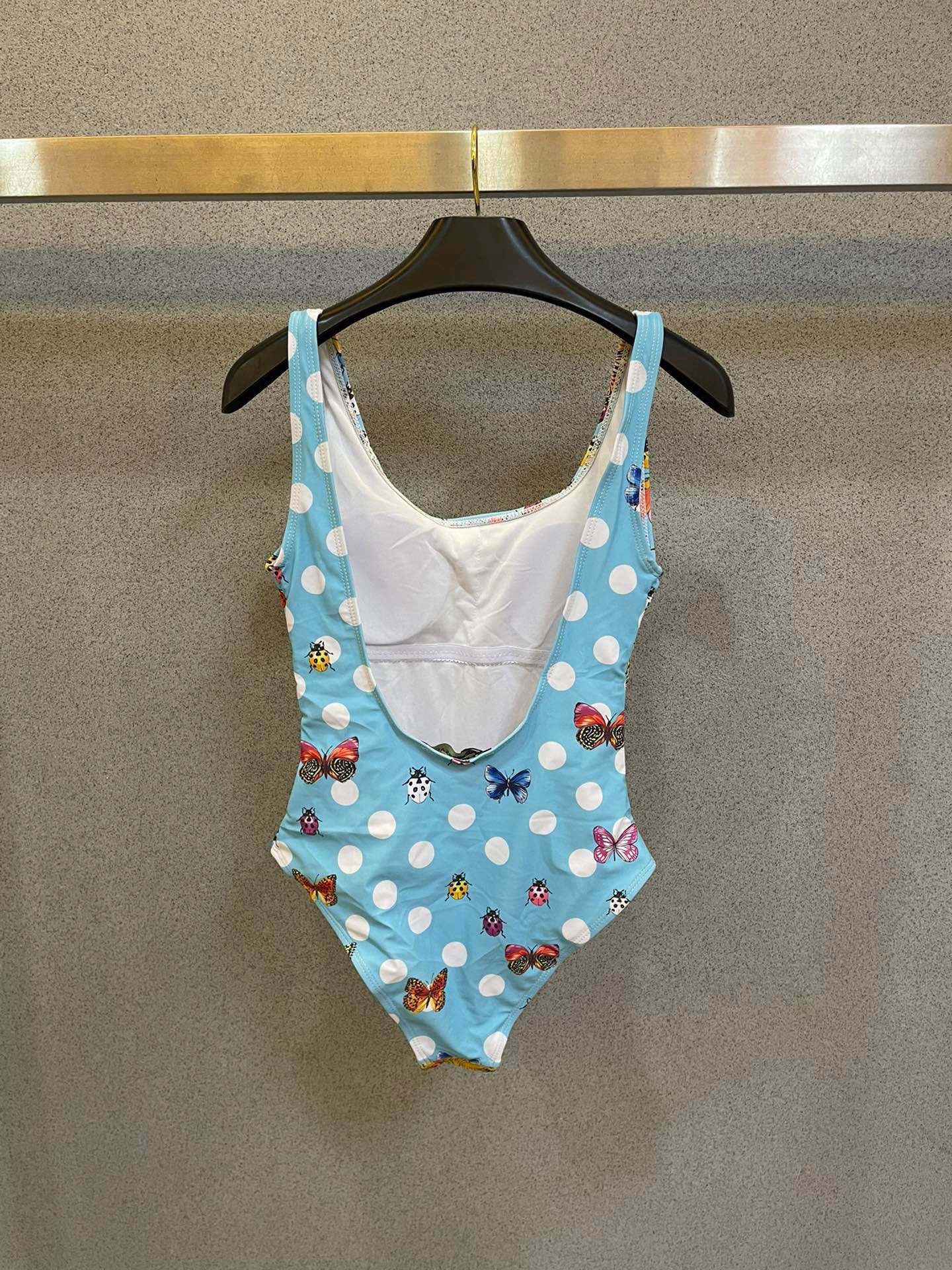 ヴェルサーチ「Versace」ワンピース水着「2025夏季限定・人気プレミアムスイム登場！」